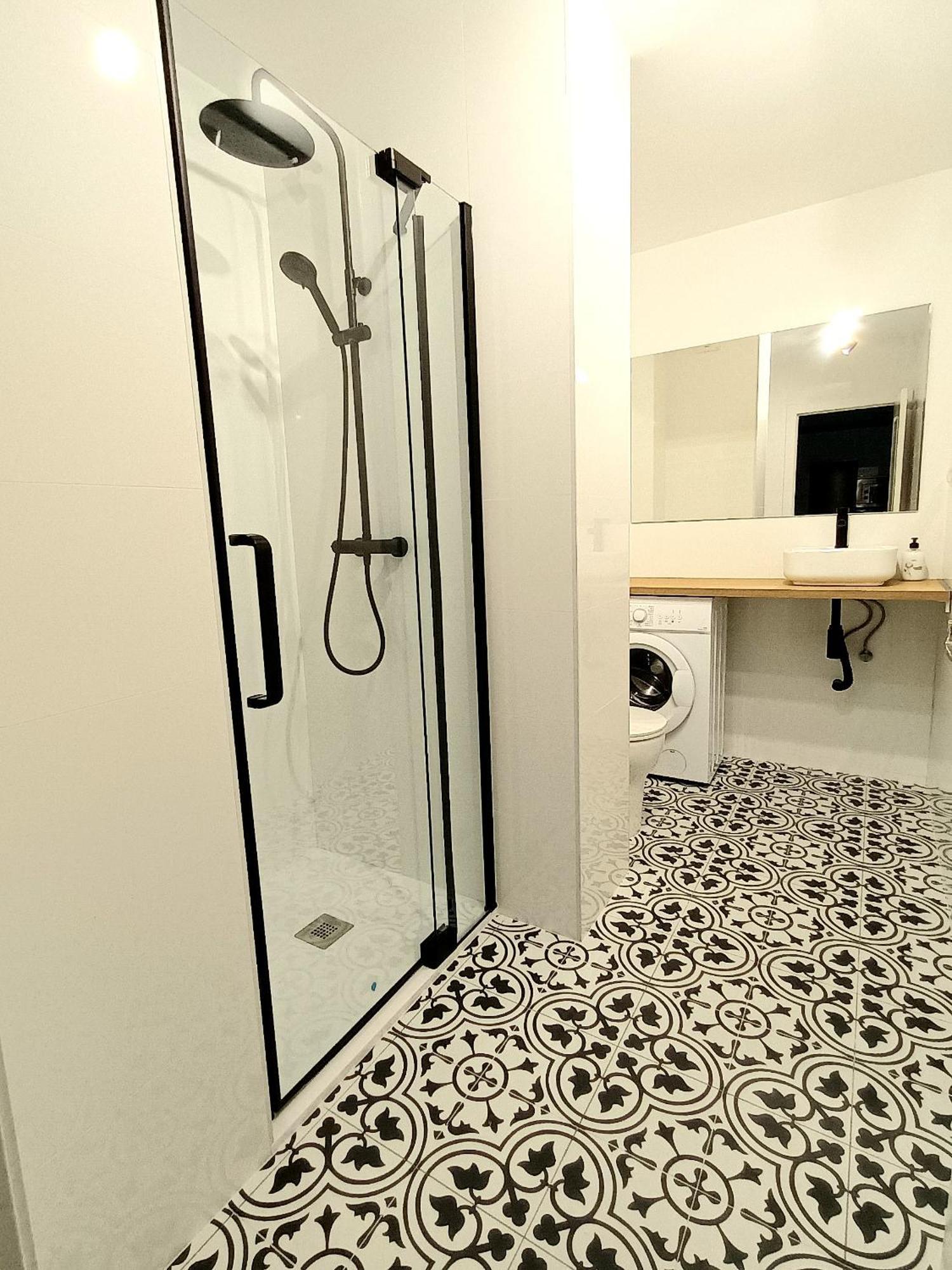 Apartamento Vacacional Cuarteles Málaga Exterior foto